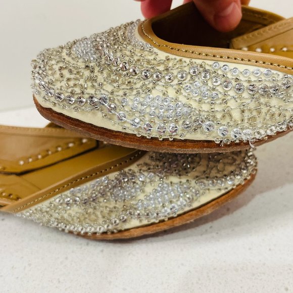 Embellished Cream and Silver Flats - Picture 9 of 16